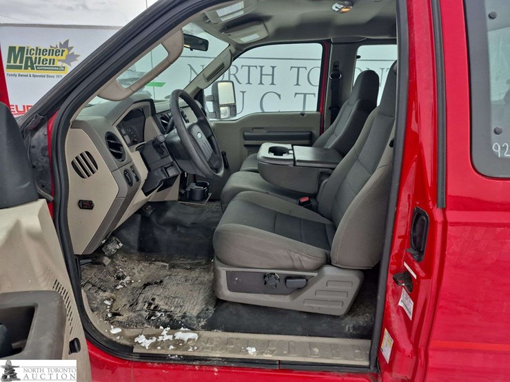 2010-ford-f250-image-13