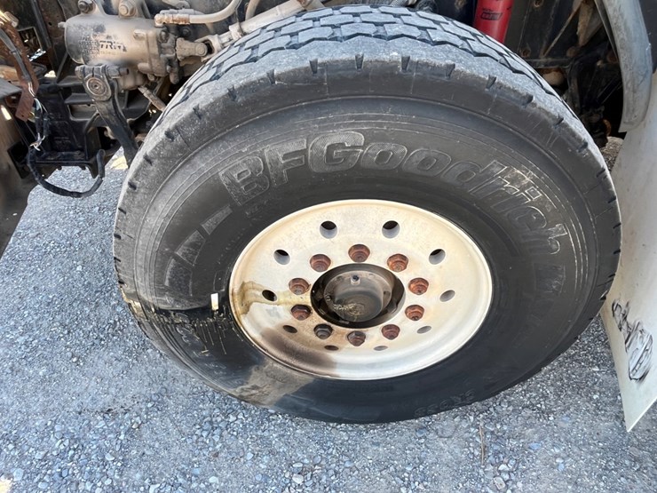 2000-kenworth-t800-image-12