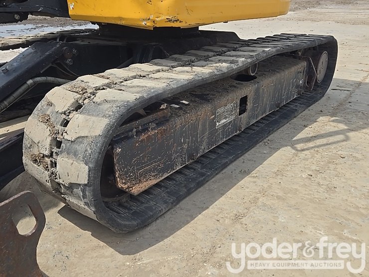 2022-deere-26g-image-10