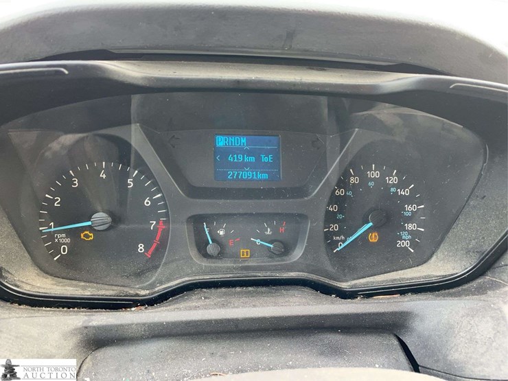 2015-ford-transit-image-12