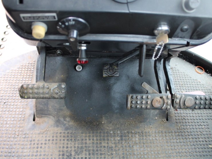 john-deere-4040-image-14