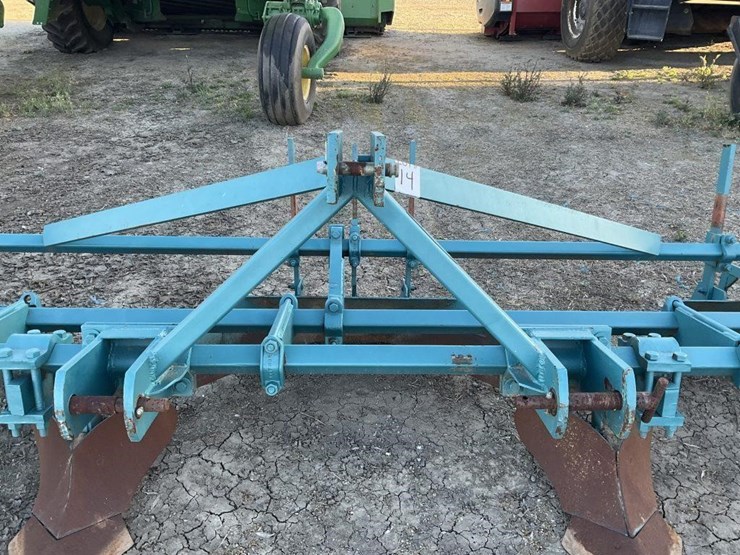 custom-3-pt-3-row-60"-furrow-bar-image-7