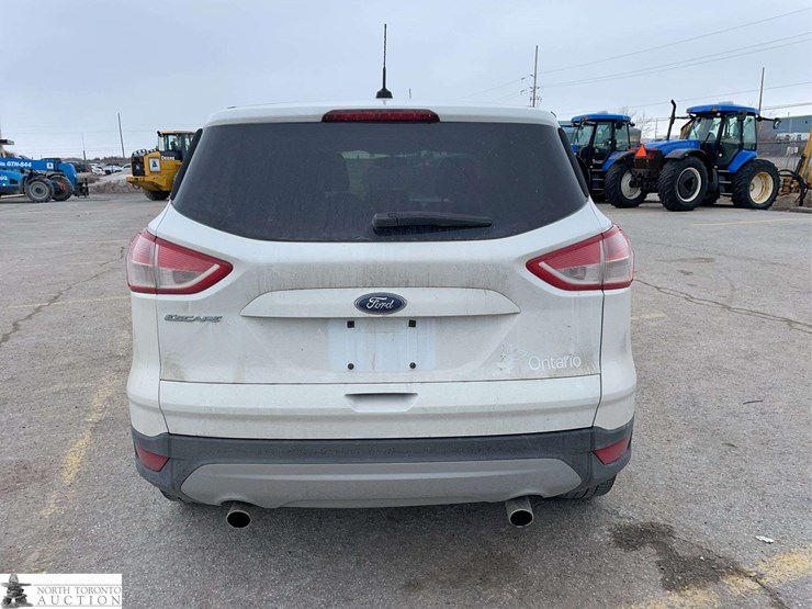 2015-ford-escape-image-6