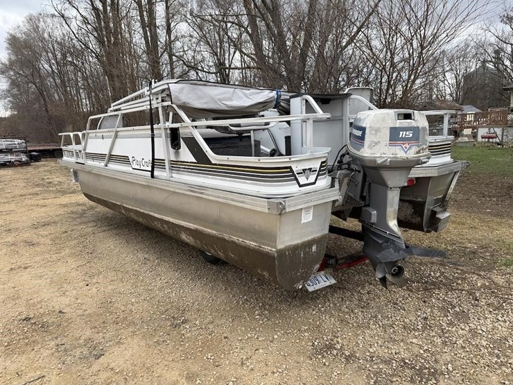play-craft-pontoon-boat-image-7