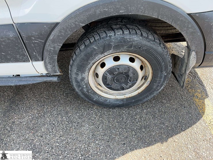 2016-ford-transit-image-21