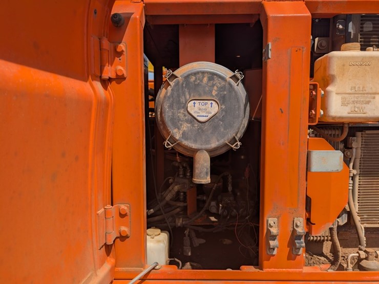 doosan-dx225-lc-3-image-21