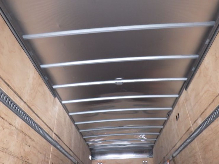 2020-hino-268a-image-10