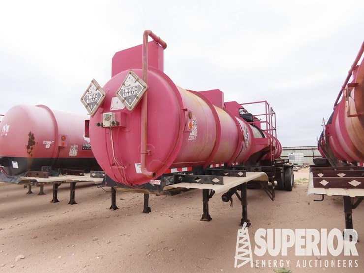 2011-overland-50'-image-1