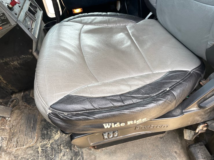 #400-•-1997-mac-ch600-semi-(has-wi-title)-image-83