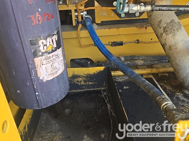 2019-caterpillar-336-image-48