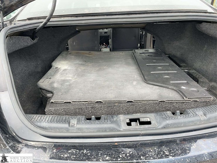 2017-ford-taurus-image-25