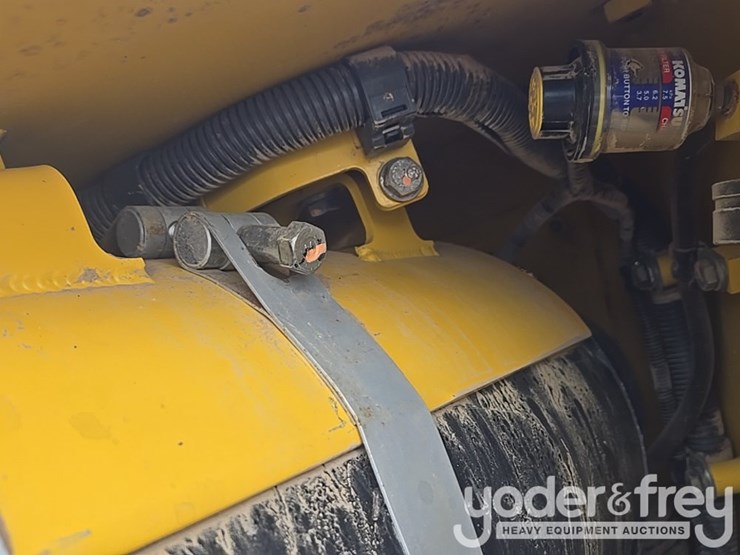 2014-komatsu-d61px-23-image-69