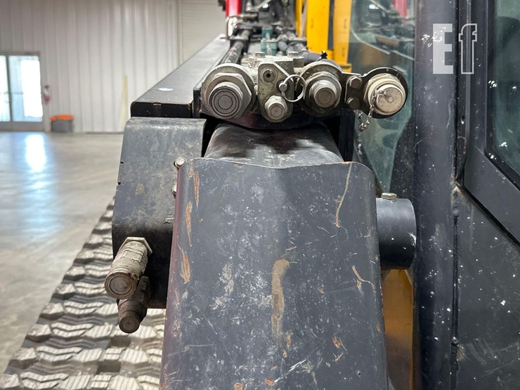 2021-jcb-3ts-8t-image-13