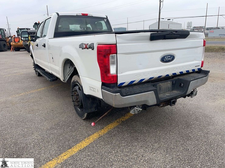 2019-ford-f350-image-7