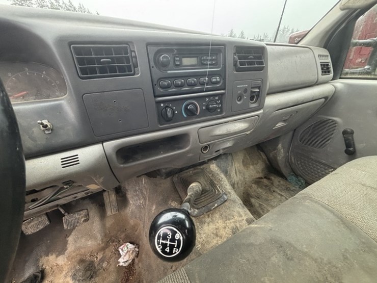 2001-ford-f350-image-23