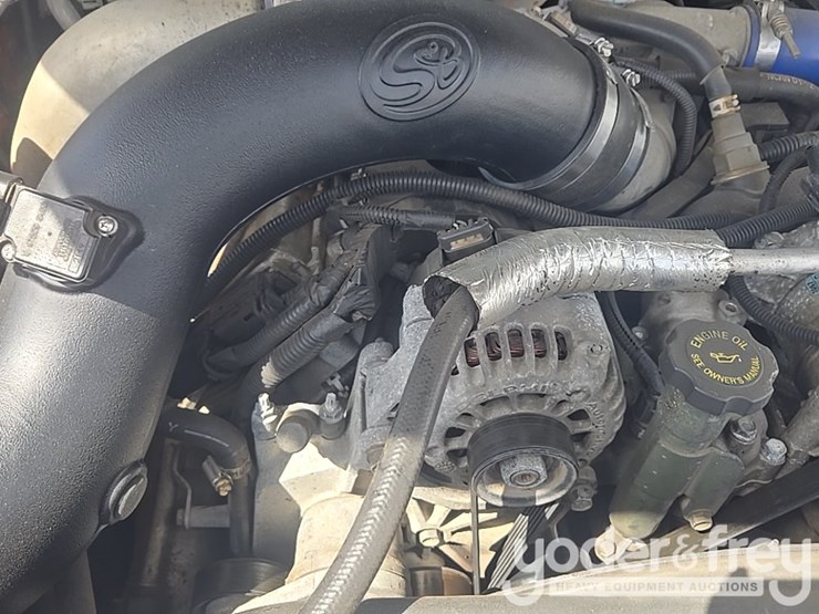 2002-chevrolet-silverado-2500hd-image-42