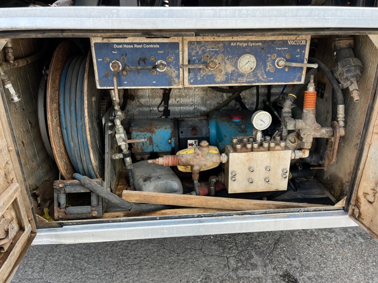 2020-kenworth-t880-image-27