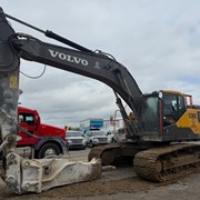 2022 VOLVO EC300EL