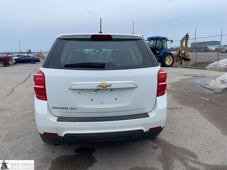 2017-chevrolet-equinox-image-6