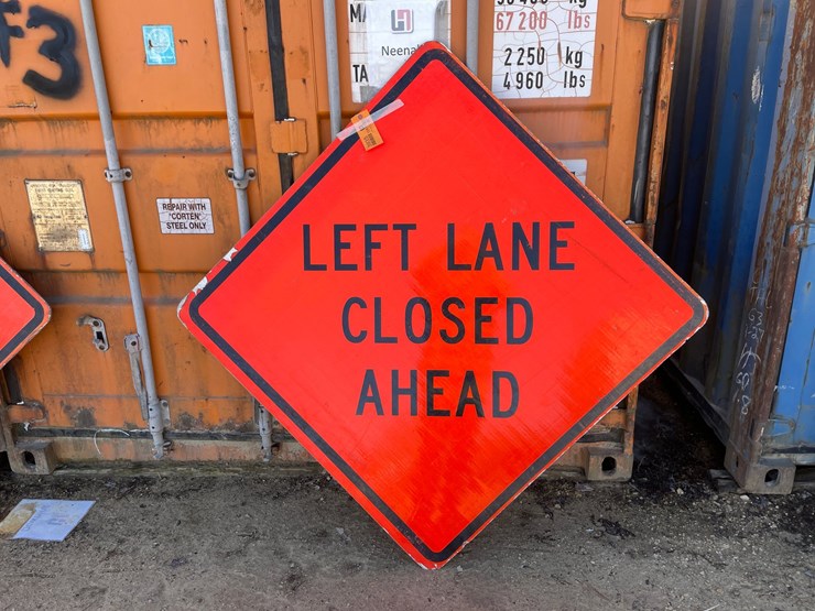 #3935-•-retired-fiberglass-road-signs-image-1