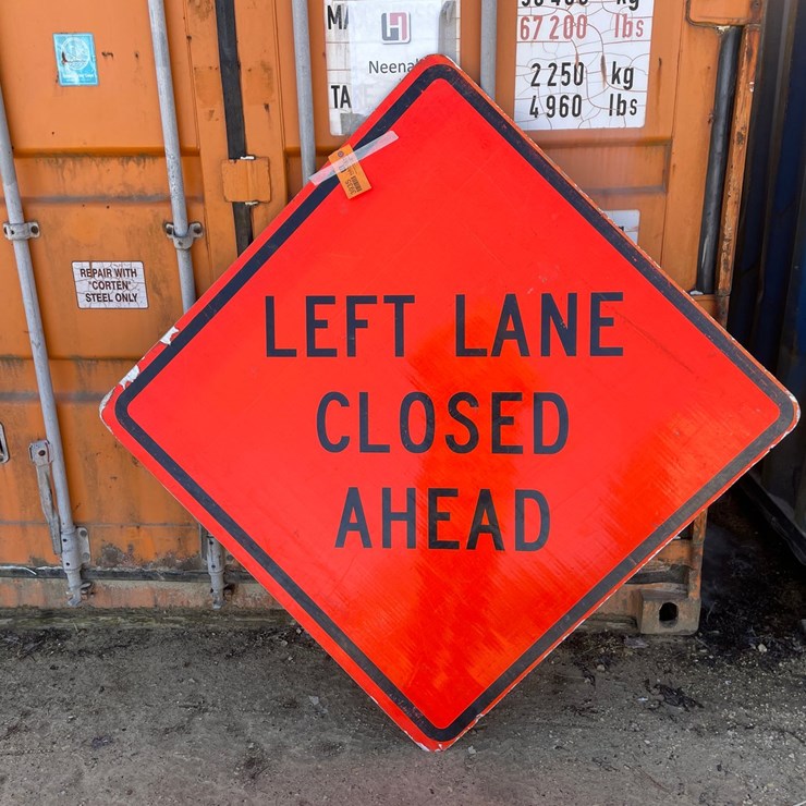 #3935 • Retired Fiberglass Road Signs