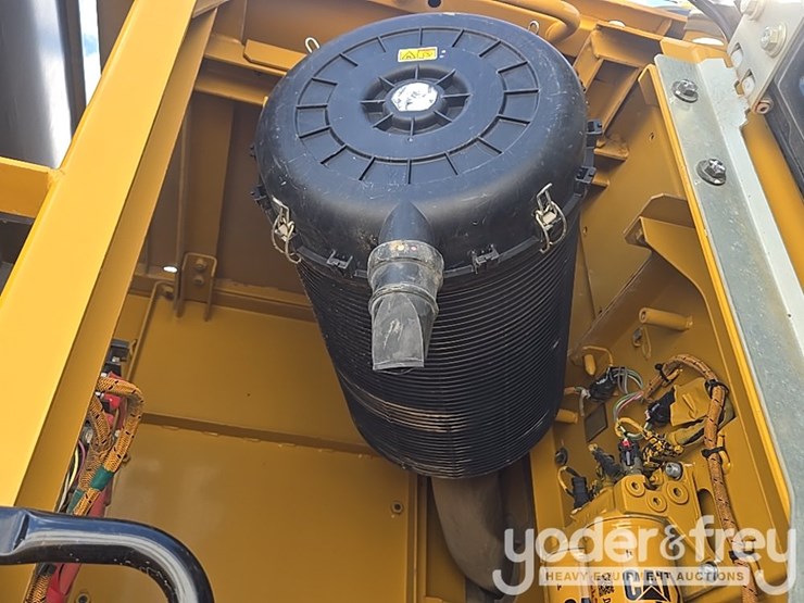 2017-caterpillar-336fl-image-30