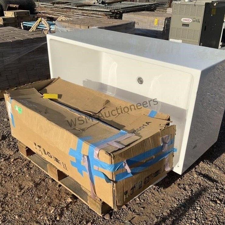 BATHTUB AND TELESCOPING DUCT COVER