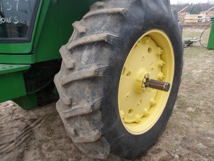 john-deere-4430-image-4
