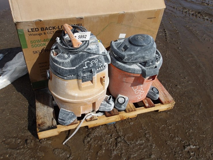 #5892-•-(2)-shop-vacs-image-2