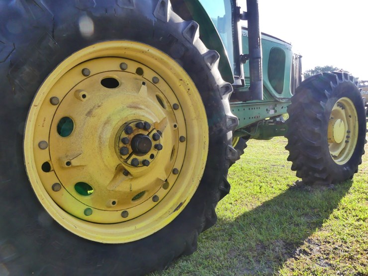 john-deere-7320-image-7