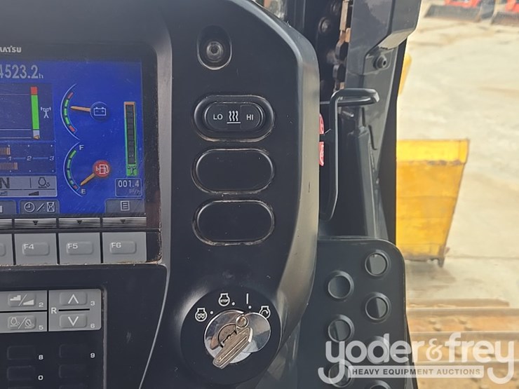 2014-komatsu-d61px-23-image-117