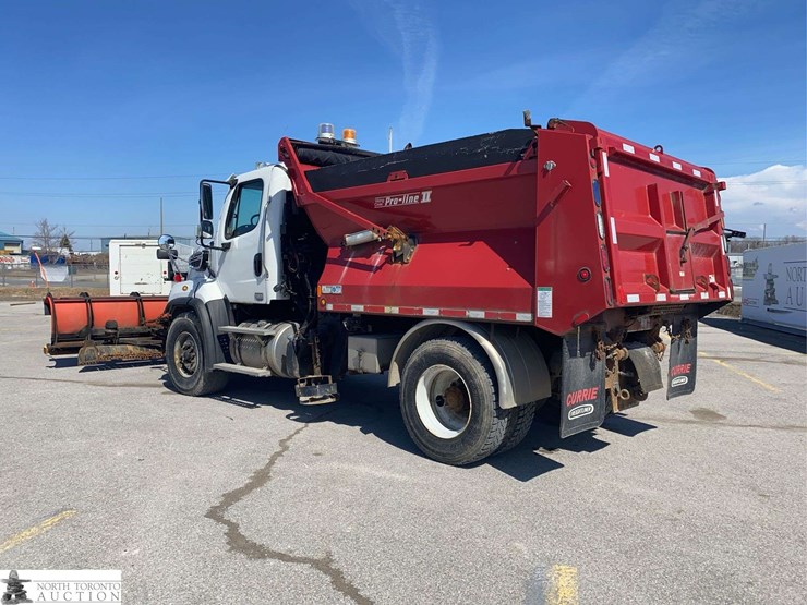 2016-freightliner-108sd-image-4