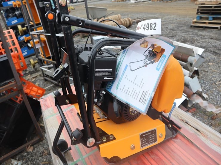 future-vibratory-plate-compactor-image-2