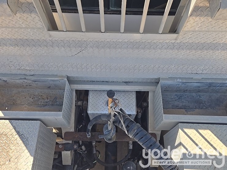 2014-kenworth-t880-image-48