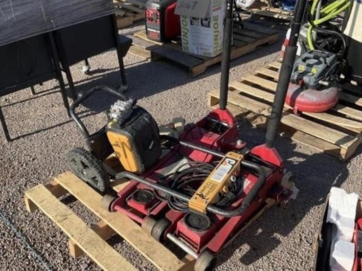 pallet-of-floor-jacks-&-pressure-washer-image-1