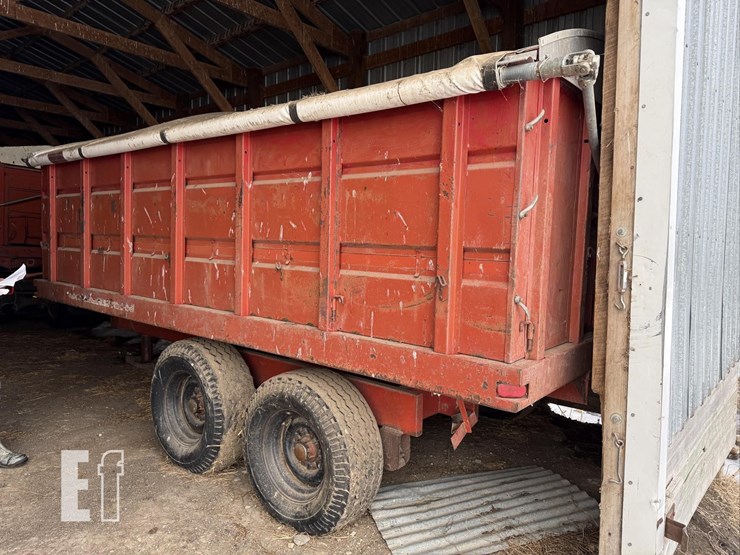 massey-14ft-gooseneck-grain-box-trailer-image-4