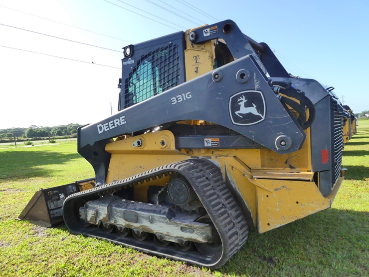 deere-331g-image-4