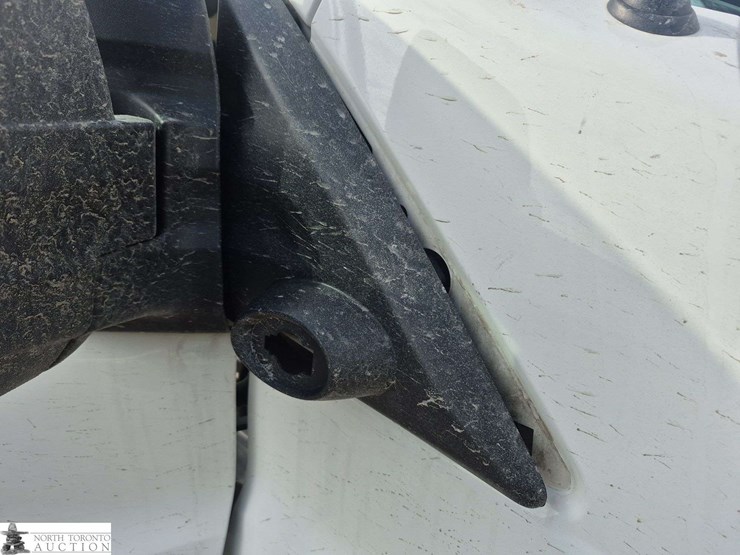 2016-ford-transit-image-30