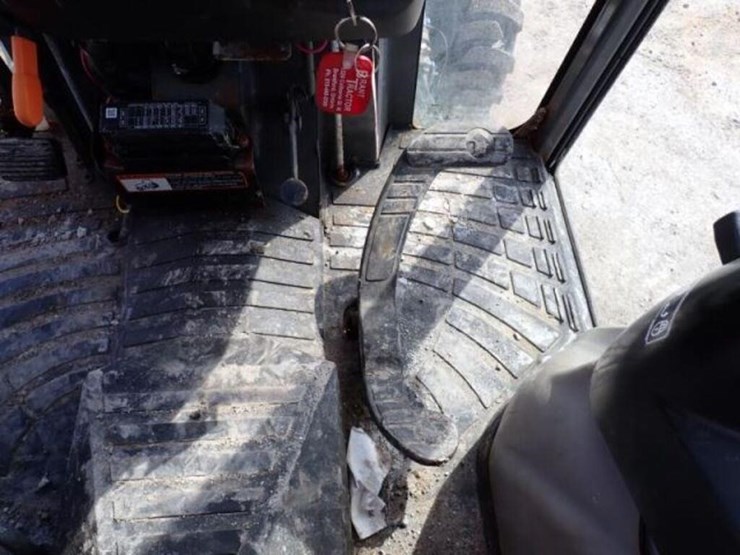 2017-kubota-b2650hsd-image-15