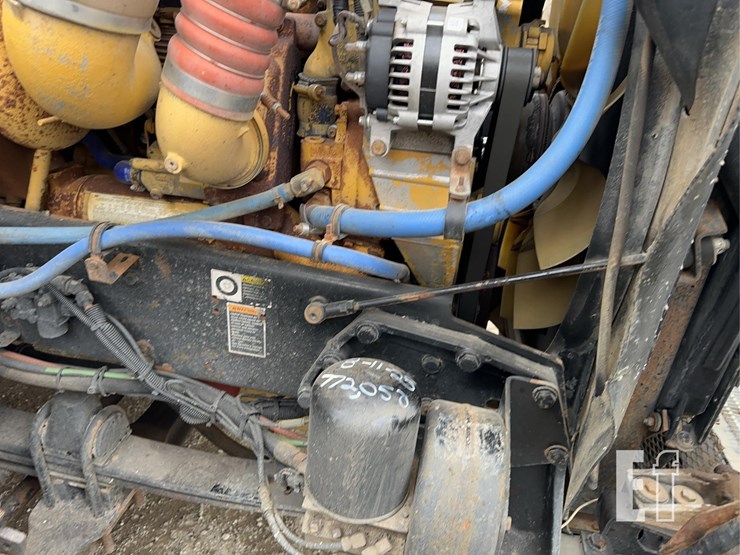 2005-kenworth-t800-image-12