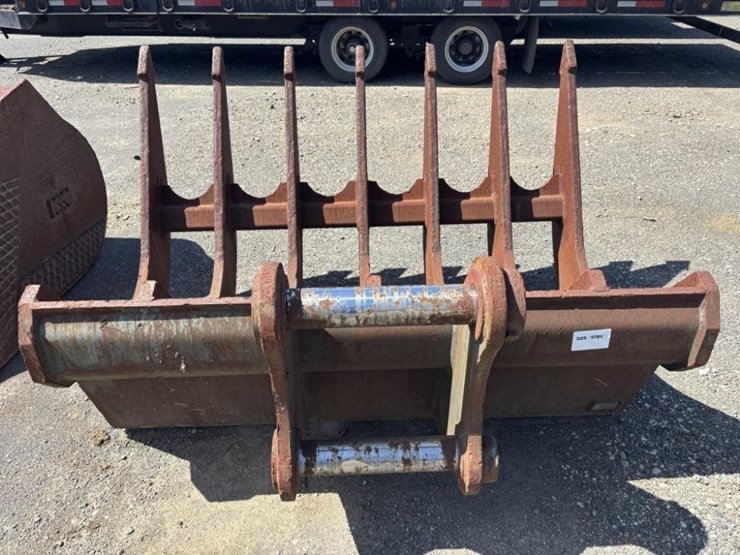 hitachi-ex270-lc-5-image-3