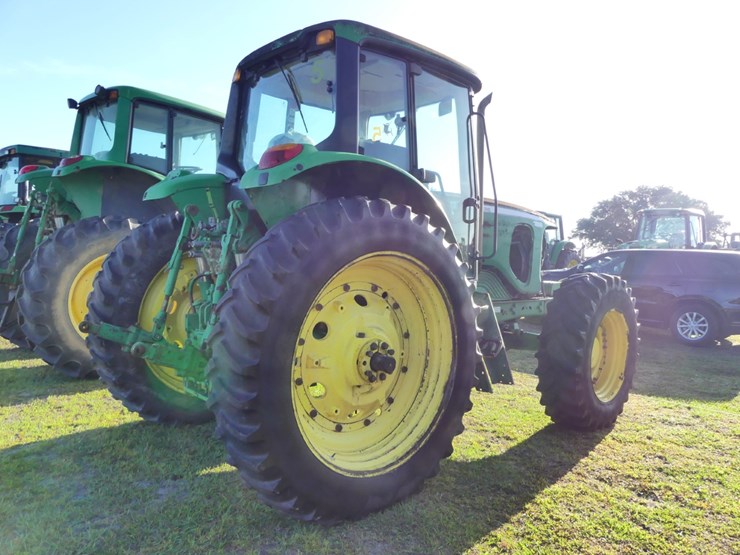 2011-john-deere-7330-image-3