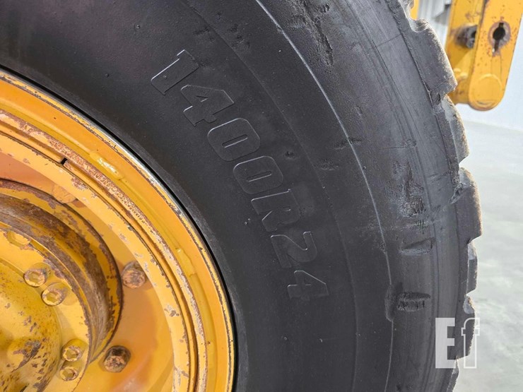 2006-caterpillar-143h-image-37