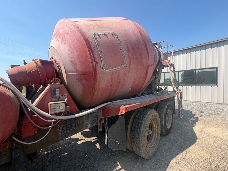 #31932-•-1986-mack-dm6-tandem-axle-concrete-truck-image-9