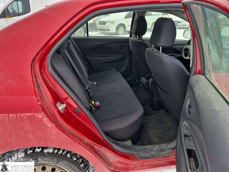 2009-toyota-yaris-base-4dr-sedan-4a-image-25