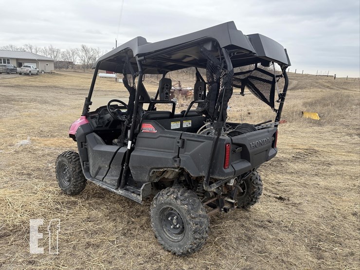 2016-honda-pioneer-700-image-7