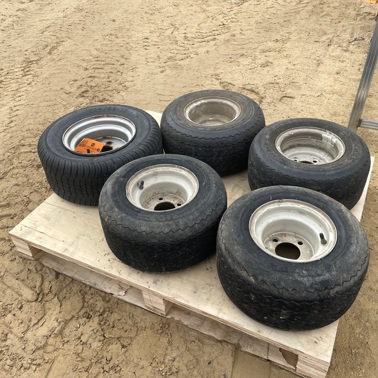 #3923 • (5) Trailer Tires