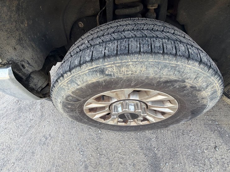 2020-ford-f250-image-2