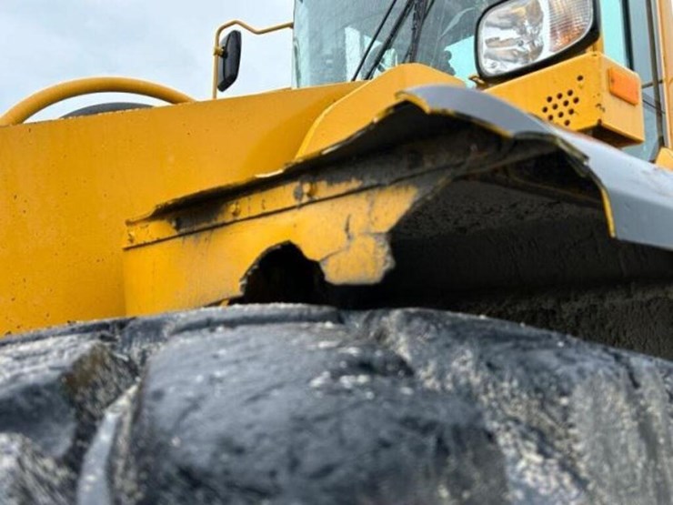 2012-volvo-l220g-image-46