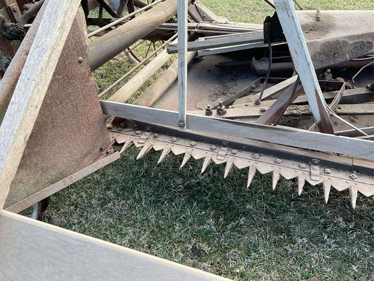 john-deere-8-image-19